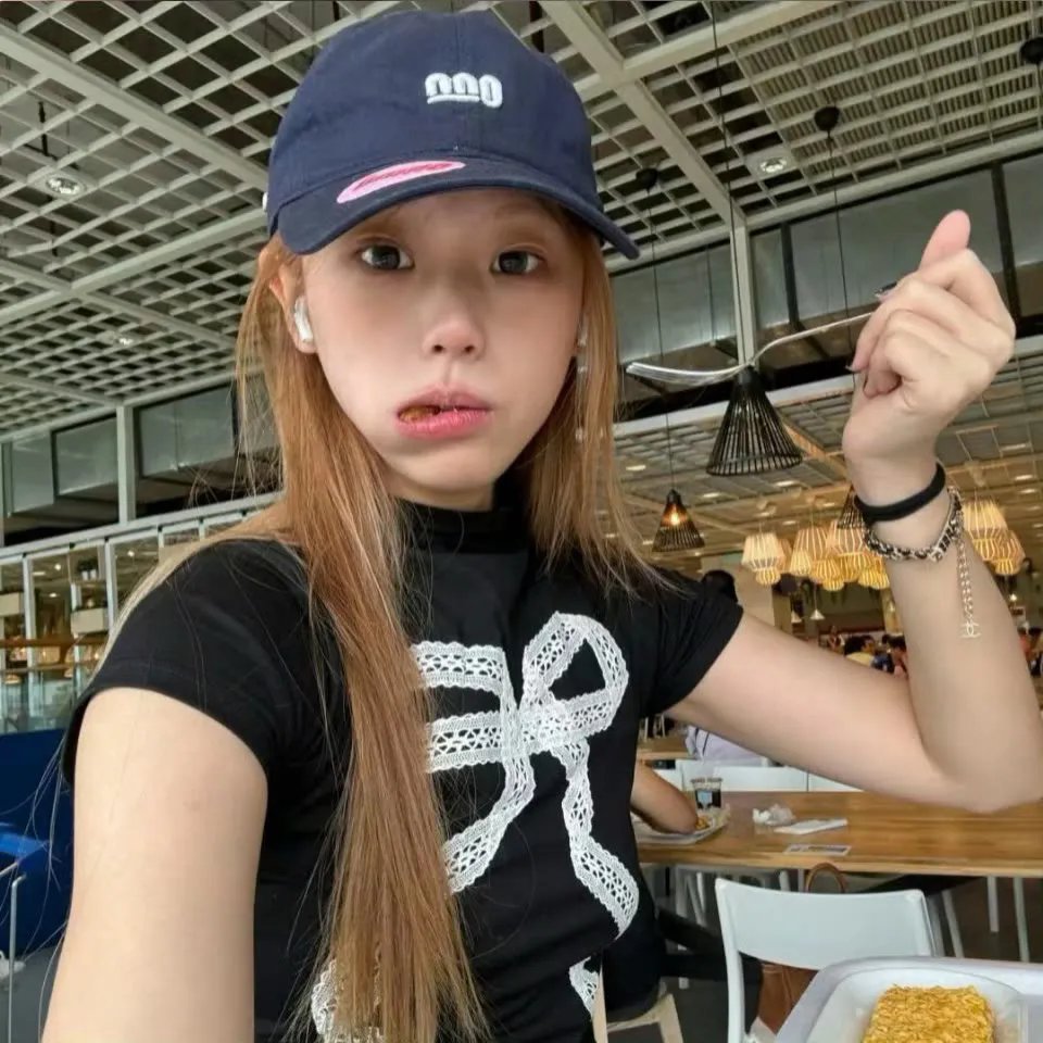 石榴的颜色